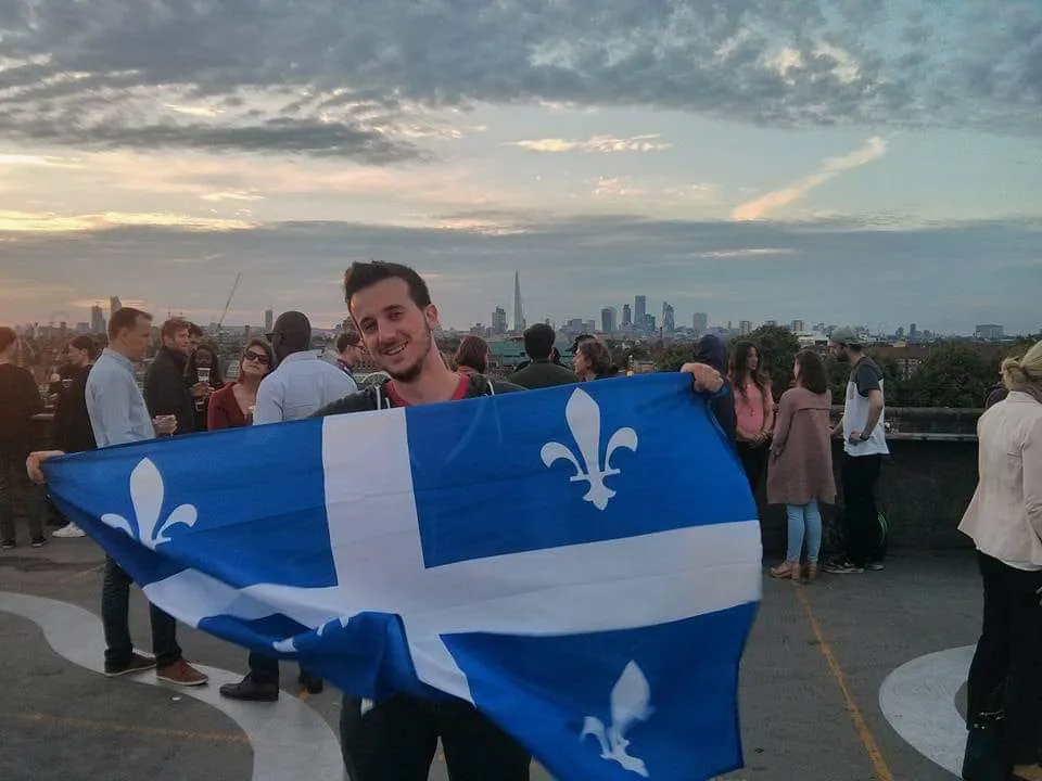 Jean-Philippe Monette célébrant la Fête nationale du Québec à Peckham